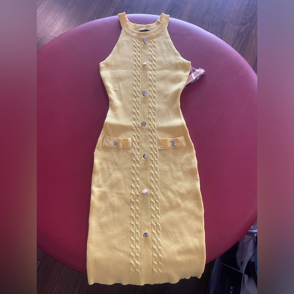 Yellow stretchable dress